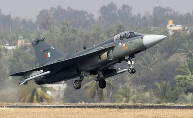 बढ़ेगी वायुसेना की ताकत, रक्षा सचिव ने कहा- 200 युद्धक विमान खरीदे जायेंगे