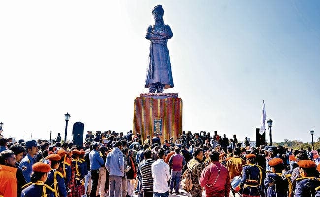 छेड़छाड़ की शिकायत मिलने पर मुख्यमंत्री ने सुरक्षा बढ़ाने का दिया आदेश, बड़ा तालाब के पास तैनात रहेंगे पांच पुलिसकर्मी