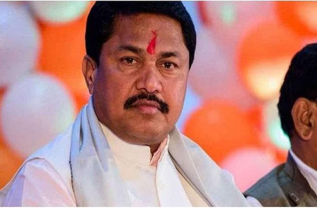कांग्रेस नेता ने कहा- ”ब्रह्मा, विष्णु, महेश” जैसी है महाराष्ट्र सरकार, पूरे करेगी पांच साल