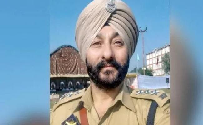 आतंकियों के साथ गिरफ्तार डीएसपी देविन्दर सिंह को मिल चुका है राष्ट्रपति मेडल, एंटी टेरर ग्रुप में भी रहे हैं शामिल