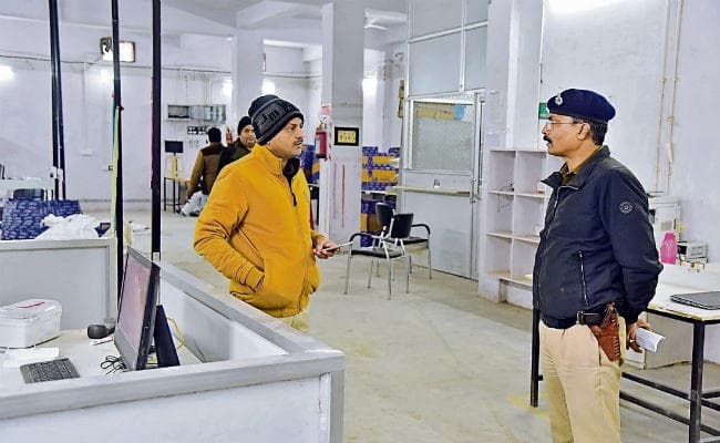 बाइक सवार अपराधियों का तांडव, हाजीपुर में 20 लाख रुपये की लूट, फ्लिपकार्ट की पार्टनर कूरियर कंपनी से 14.90 लाख लूटे