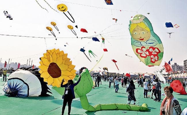 इस मकर संक्रांति कार्टून कैरेक्टर पतंग की  मांग सबसे अधिक, आकाश में दिखेंगे पब्जी, डोरेमोन, बार्बी डॉल