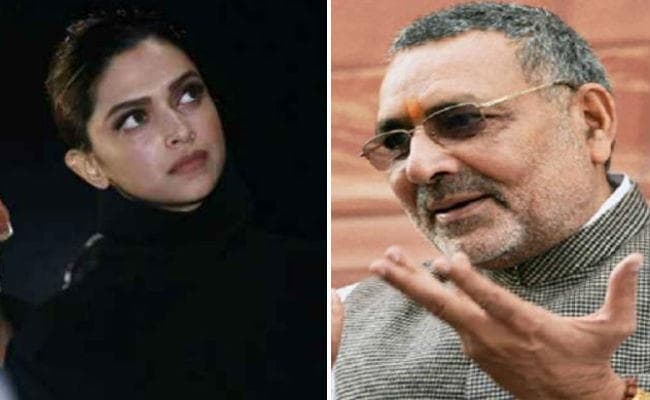 यह दीपिका ही सोचें कि जेएनयू में उनकी उपस्थिति क्या संदेश देगी: गिरिराज सिंह