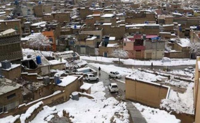 पाकिस्तान में भारी बर्फबारी, बारिश से 75 लोगों की मौत
