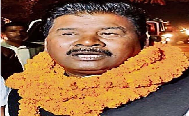बोले झाविमो विधायक बंधु तिर्की- बाबूलाल मामला साफ करें भाजपा में गये तो रास्ता अलग