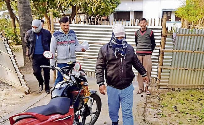 उत्पाद निरीक्षक व जमादार गिरफ्तार, अधीक्षक फरार