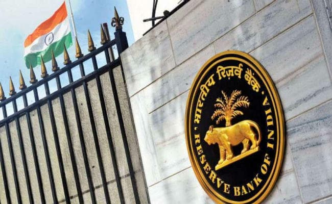 RBI ने बैंकों से ग्राहकों को अपने कार्ड को ‘स्विच ऑफ, स्विच ऑन'' की सुविधा देने को कहा