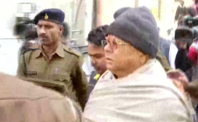 जेल से बाहर निकलते ही जल-जीवन-हरियाली यात्रा को लेकर लालू ने कसा तंज, 24500 करोड़ लुटने का लगाया आरोप, कहा...