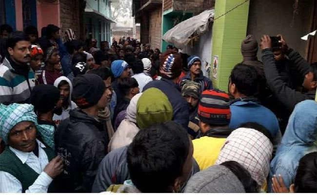 बिहारः मुंगेर में सनकी शख्स ने मां-पत्नी और तीन बेटियों को मार डाला, फिर छत से लगायी छलांग