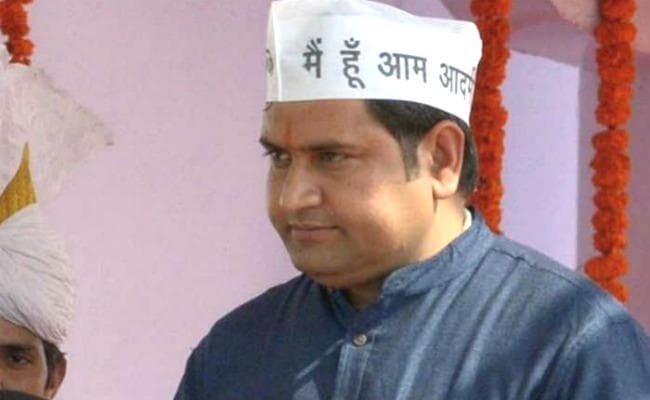 दिल्ली विधानसभा चुनाव : जानें मटिया महल के विधायक असीम अहमद खान के बारे में…