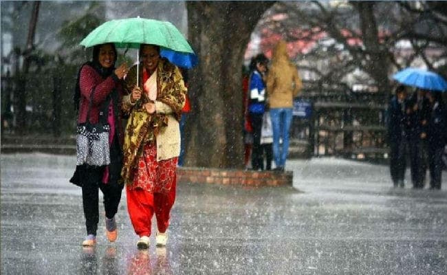 बिहार में चल रही है पुरवा हवा, आज भी होगी बूंदाबांदी, रात का पारा ऊपर चढ़ा
