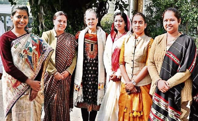 सोनिया-राहुल से मिले कांग्रेसी विधायक, सोनिया ने कहा- सरकार में हैं तो जनता से जुड़ें और संगठन का भी काम करें