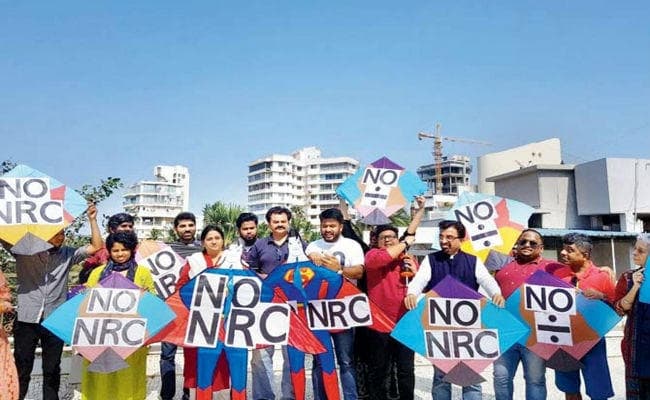 पतंगबाजी से सीएए व एनआरसी का विरोध