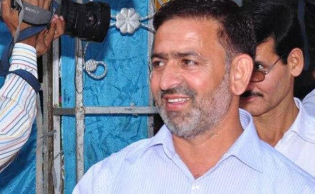 Delhi Vidhan Sabha Result 2020: जानें, विकास पुरी के AAP विधायक महेंद्र यादव के बारे में...