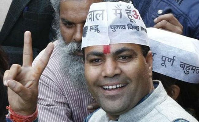 Delhi Vidhan Sabha Result 2020: जानें, मटियाला के AAP विधायक गुलाब सिंह के बारे में...