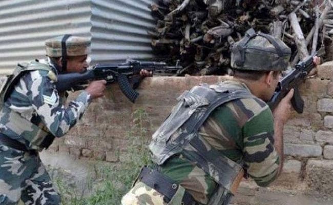 पुलवामा में आतंकियों से मुठभेड़ में सेना का जवान, एसपीओ शहीद