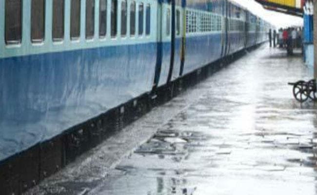 रेल टिकटों में टेरर फंडिंग का संदेह, एक एजेंट के पास मिले 563 ID, झारखंड से एक गिरफ्तार