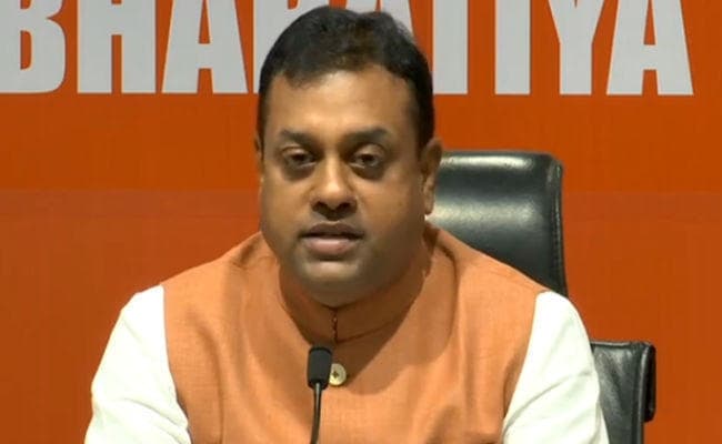 भाजपा नेता संबित पात्रा ने कहा, कांग्रेस का नाम ‘‘मुस्लिम लीग कांग्रेस'''' होना चाहिए