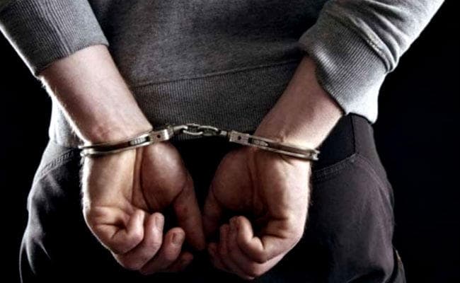 कर्नाटक: मेंगलुरु हवाई अड्डे में विस्फोटक लगाने की कोशिश करते हुए आदित्य नाम का व्यक्ति गिरफ्तार