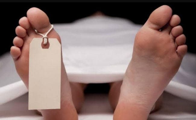 पानी में तैरता मिला सपा नेता का शव