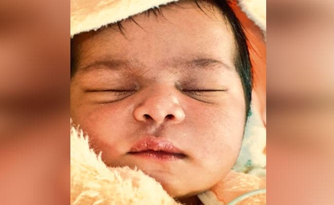 फुलवारीशरीफ : जन्म के तुरंत बाद ही झाड़ियों में फेंक दी गयी बच्ची को एम्स ने दिया जीवनदान, नाम रखा ‘परी’
