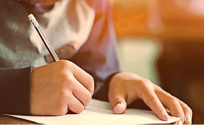 बिहार बोर्ड : फोटोयुक्त उत्तरपुस्तिकाओं की आज से होगी प्री चेकिंग, तीन फरवरी से इंटरमीडिएट व 17 फरवरी से होगी मैट्रिक की परीक्षा