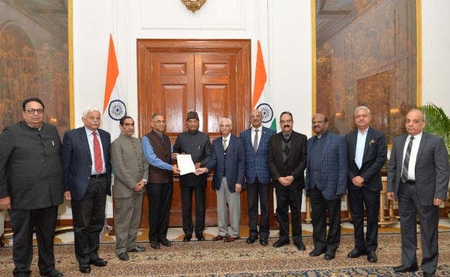 154 प्रबुद्ध नागरिकों की राष्ट्रपति से अपील, CAA की आड़ में हिंसा करने वालों पर हो कार्रवाई