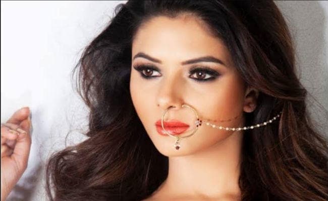 सेजल शर्मा: अभिनेत्री ने की आत्‍महत्‍या, सुसाइड नोट बरामद