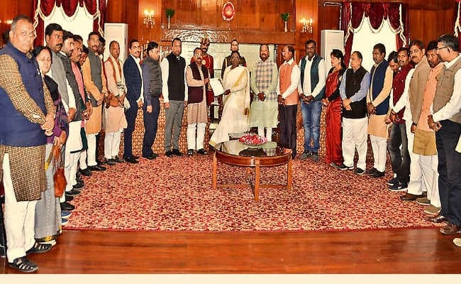 इस सरकार से विकास की उम्मीद नहीं :  गिलुवा