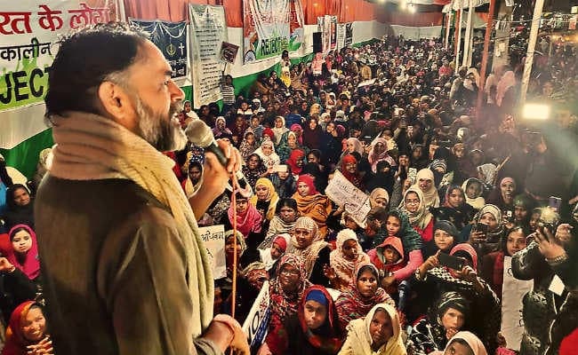 यह पहला आंदोलन, जिसे महिलाओं के नाम से याद किया जाएगा : योगेंद्र यादव