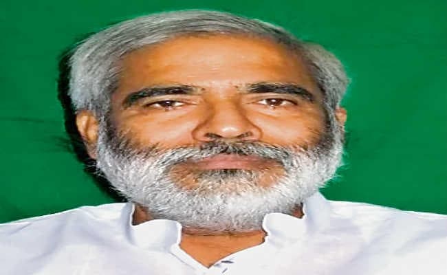 अपनी ही पार्टी में मुख्य अतिथि बन गया हूं : रघुवंश सिंह