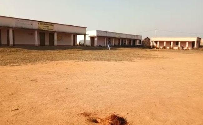 झारखंड : स्कूल में झंडोत्तोलन में पूर्व जोरदार धमाका, थर्रा उठा इलाका