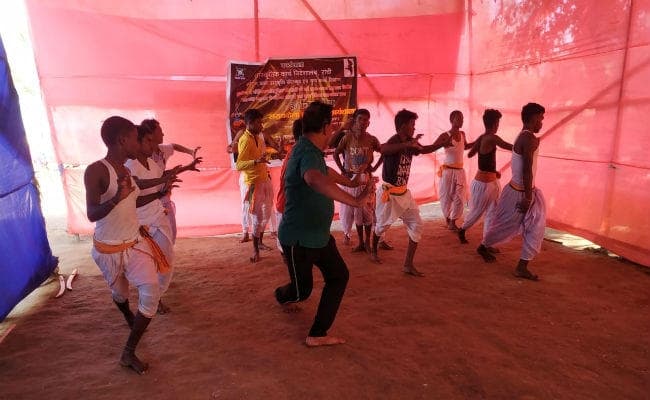 झारखंड : गुरु शशधर आचार्य को पद्मश्री, पांच साल के उम्र से छऊ से रहा है गहरा लगाव