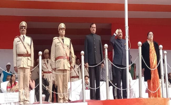 71वें गणतंत्र दिवस समारोह में बोले प्रभारी मंत्री, हमें आदर्श भागलपुर का करना है निर्माण