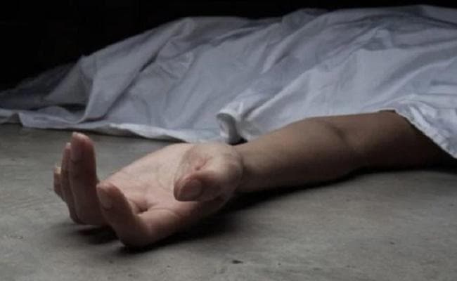 बिहार निवासी महिला व पुरुष ने नोएडा में की आत्महत्या, कमरे में बेसुध मिली आठ माह बच्ची