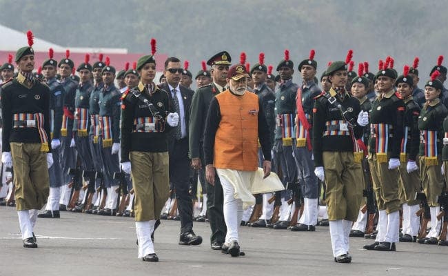 प्रधानमंत्री मोदी की पाकिस्‍तान को चेतावनी, कहा - हराने में 10 दिन भी नहीं लगेंगे