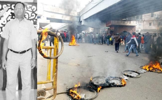 पटना में प्रोफेसर की गोली मार कर हत्या, आक्रोशित लोगों ने आगजनी कर जाम की सड़क
