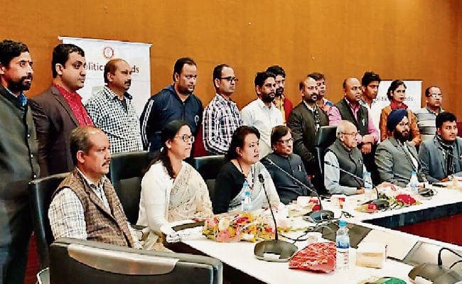 रांची : सम्मानित हुए प्रेस क्लब के नवनिर्वाचित सदस्य