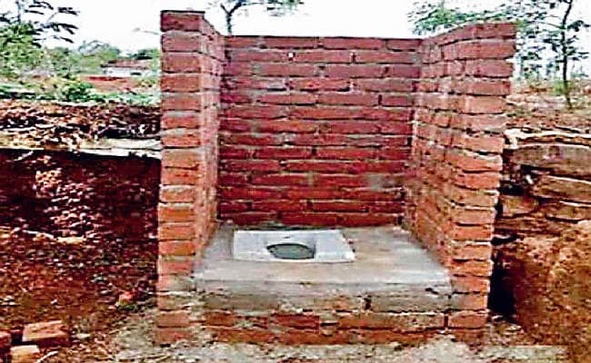 शौचालय निर्माण के 104 करोड़ का हिसाब नहीं