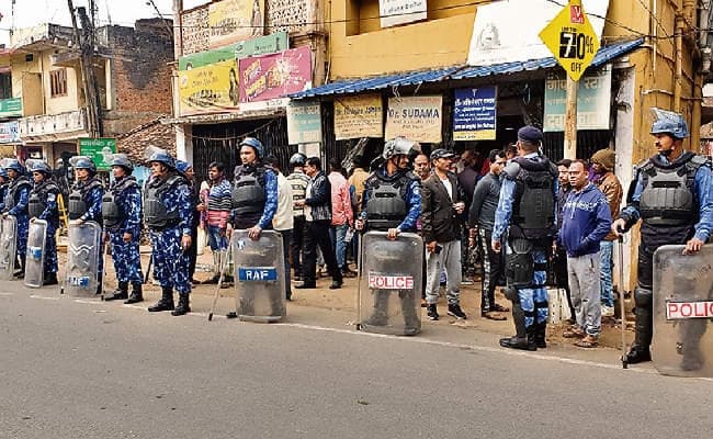 लोहरदगा हिंसा : कर्फ्यू से चरमरायी अर्थव्यवस्था, अब तक 21 लोग गिरफ्तार