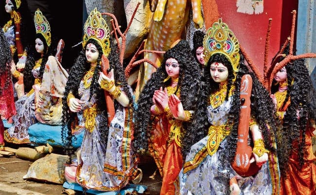 अज्ञानता से हमें तार दे मां : विद्या की देवी सरस्वती की पूजा-अर्चना आज, ऐसे करें मां को प्रसन्‍न