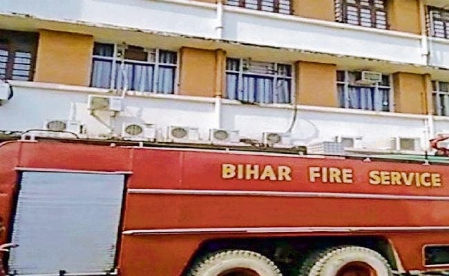 पटना : काम में बाधक व्यक्ति होंगे गिरफ्तार, संपत्ति भी होगी जब्त