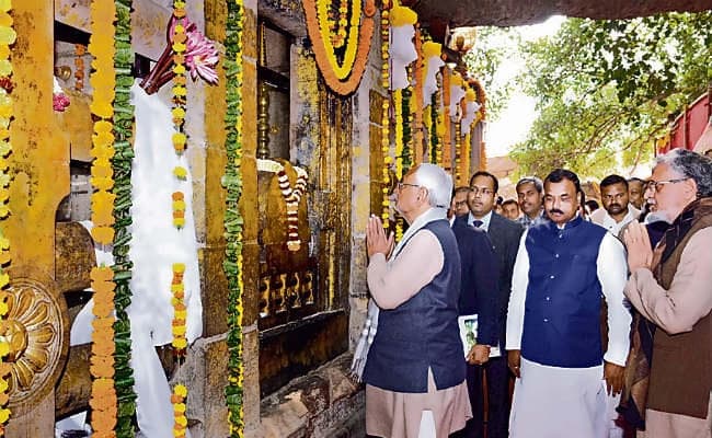 गया : बौद्ध महोत्सव में विभिन्न देशों के लोगों का शामिल होना बड़ी उपलब्धि : सीएम नीतीश कुमार