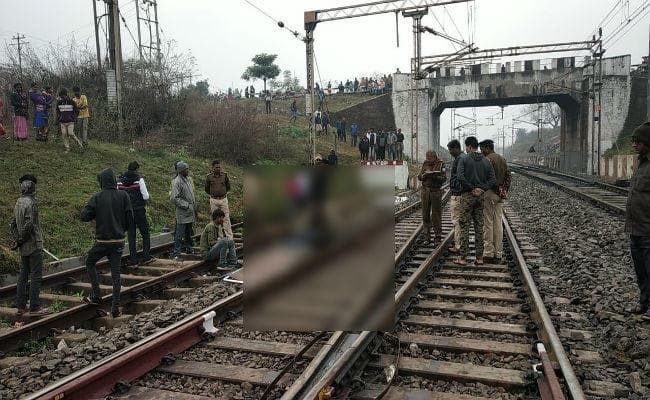 बोकारो रेलवे स्टेशन के पास ट्रेन से कटकर जमशेदपुर निवासी  युवक की मौत