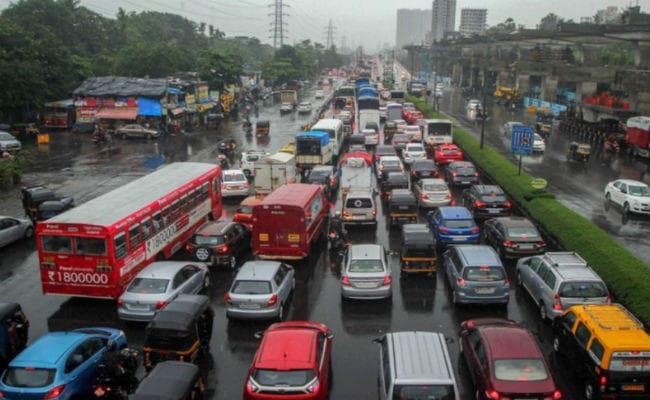 कौन सा शहर कितने घंटे ट्रैफिक जाम में फंसा रहा? जानिए इस खास रिपोर्ट में, बेंगलुरु रहा अव्वल