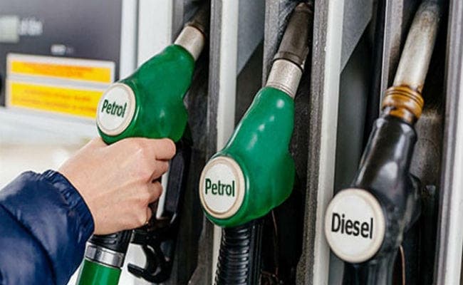 Petrol Diesel Prices: एक अप्रैल से बढ़ सकती हैं पेट्रोल, डीजल की कीमतें