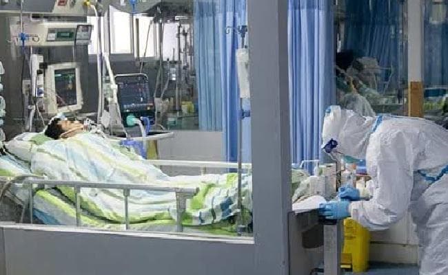 केरल में कोरोना वायरस की मरीज को त्रिशूर मेडिकल कॉलेज स्थानांतरित किया गया