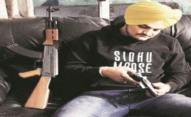 हिंसा और गन कल्चर को बढ़ावा देने पर पंजाबी सिंगर्स के खिलाफ मामला दर्ज