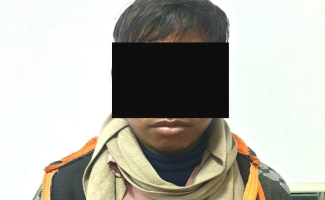 कोलकाता के व्यक्ति से 6.5 लाख की ठगी करने वाला देवघर का युवक गिरफ्तार