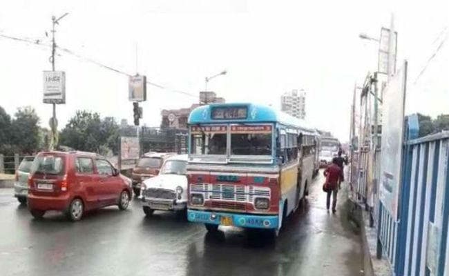 छुट्टी में भी टाला ब्रिज के पास लगा भारी जाम, असली परीक्षा आज से